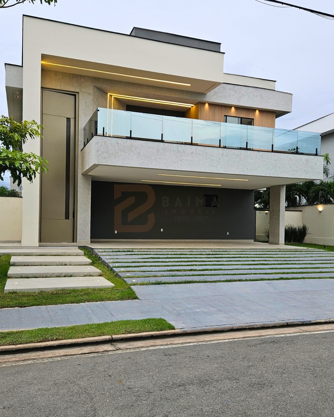 Casa Nova no Condomínio Alphaville