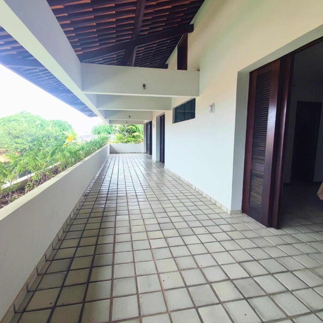 Casa 5 suítes para Venda no bairro Calhau em São Luís