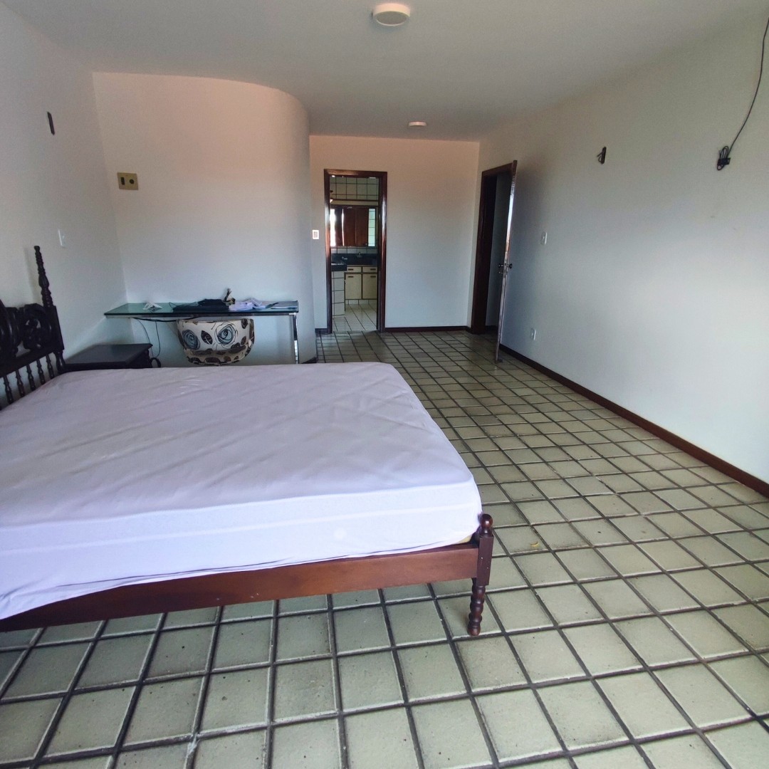 Casa 5 suítes para Venda no bairro Calhau em São Luís