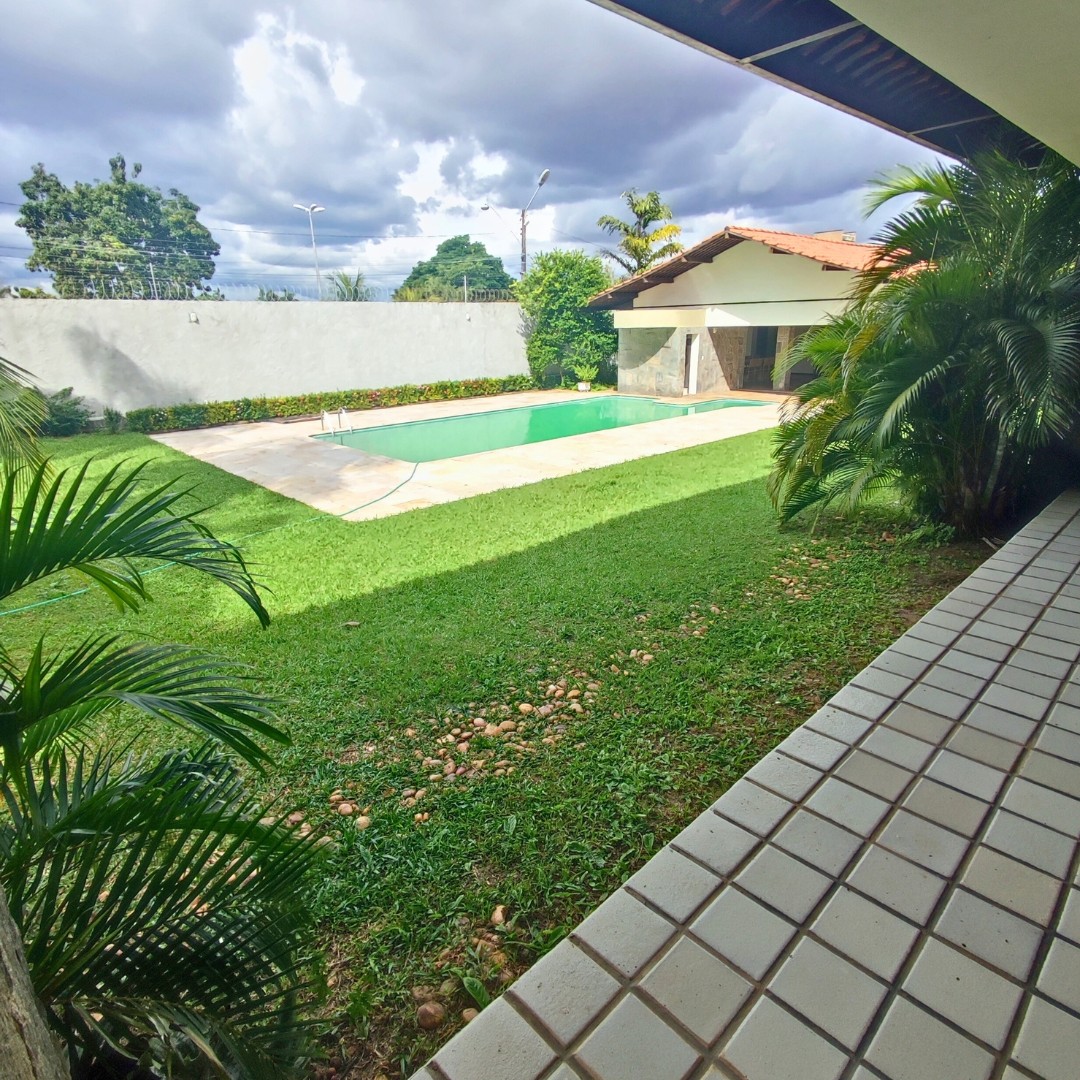 Casa 5 suítes para Venda no bairro Calhau em São Luís