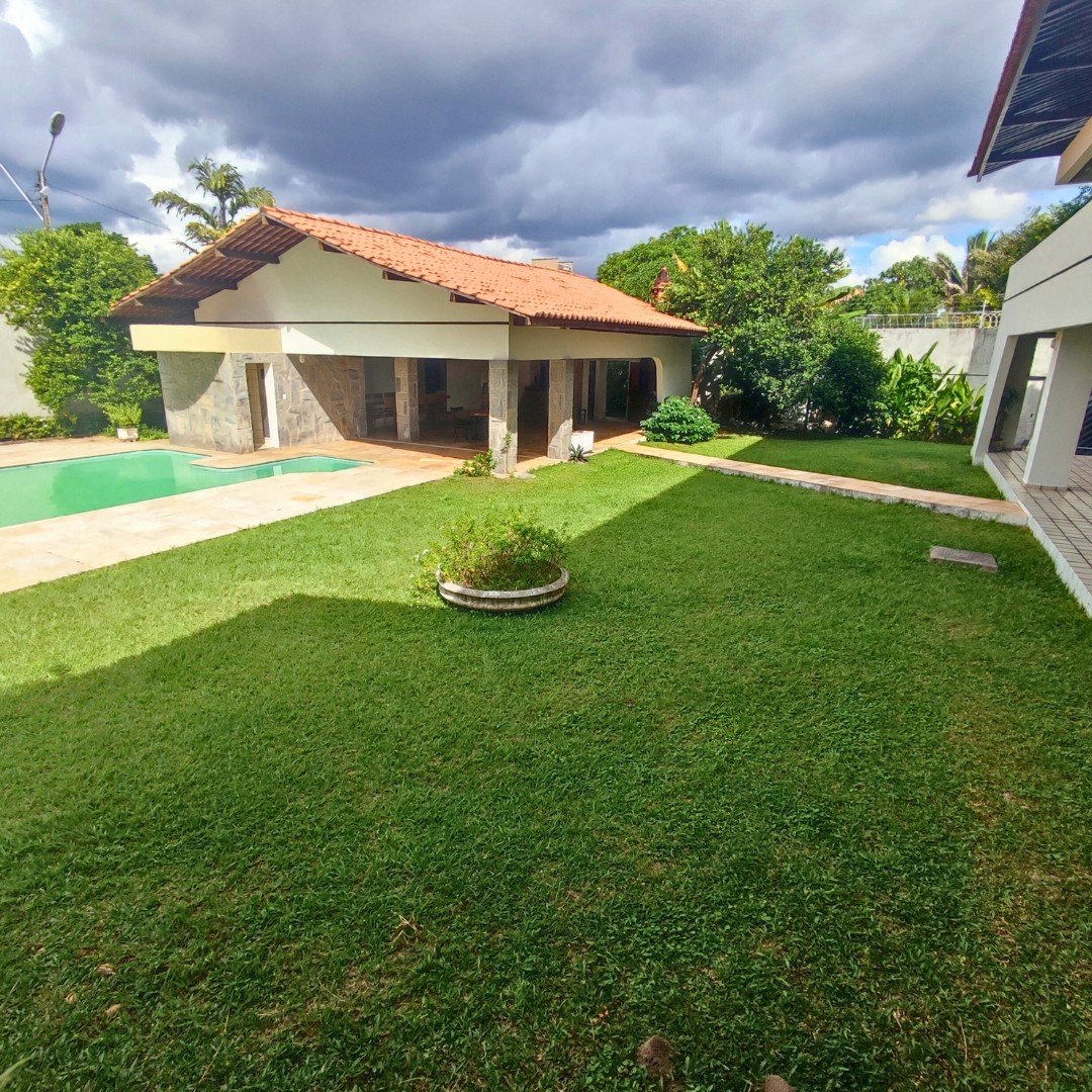 Casa 5 suítes para Venda no bairro Calhau em São Luís